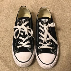 black converse